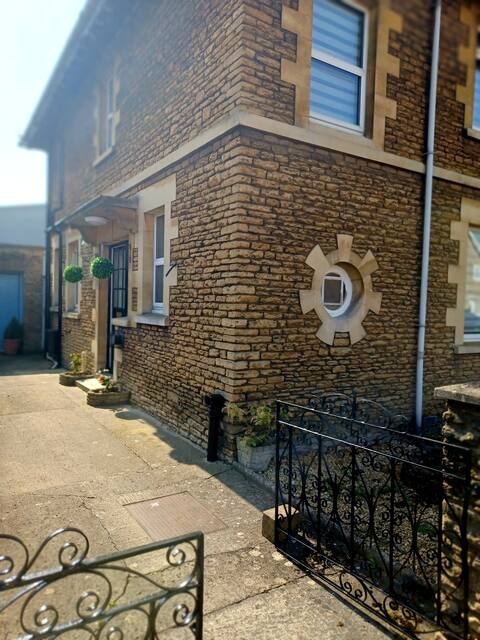 Entire 3 bedroom house