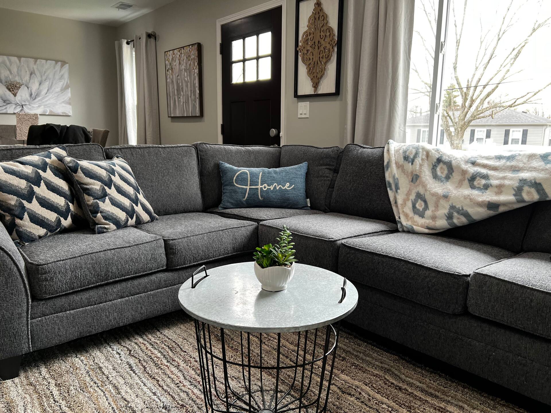 Brand New Mason Home w Luxurious Finishes
