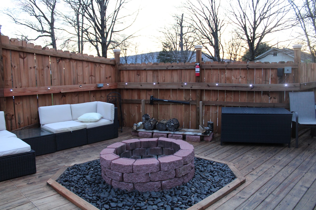 Fascinating 2 bed get away exterior TV and BBQ – Photo 12