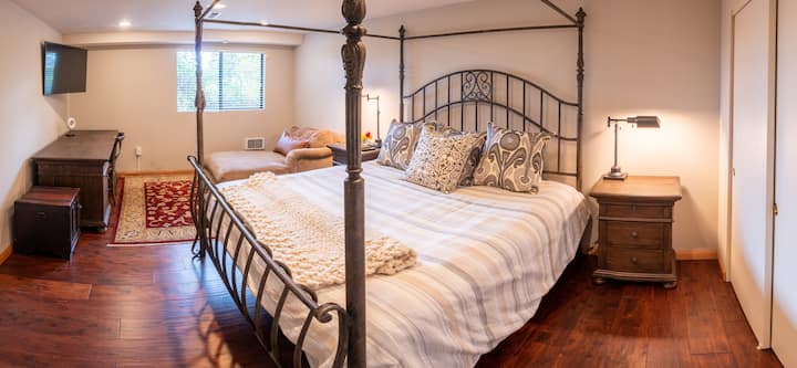 Dhoma e gjumit "Grenache" e Mbretit