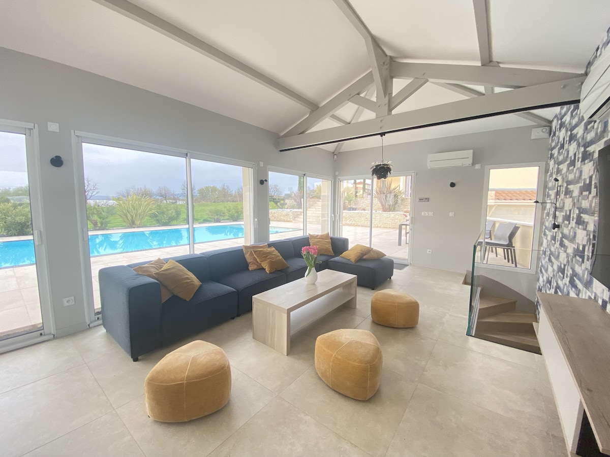 Top Airbnb: Restful guest house, gates of the countryside a Archidiocèse De Lyon