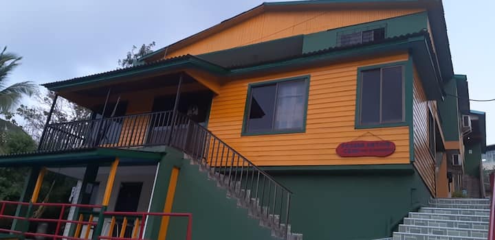 Posada Nativa Cano. Excelente Ubicación En Sai - San Andrés