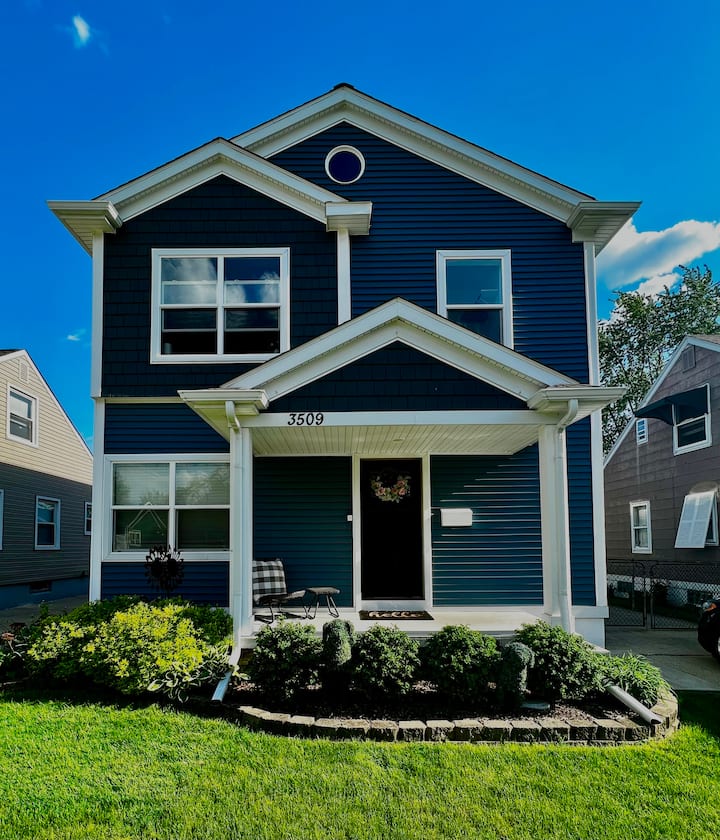 4 bed/2.5 Bath updated home with fully fenced yard