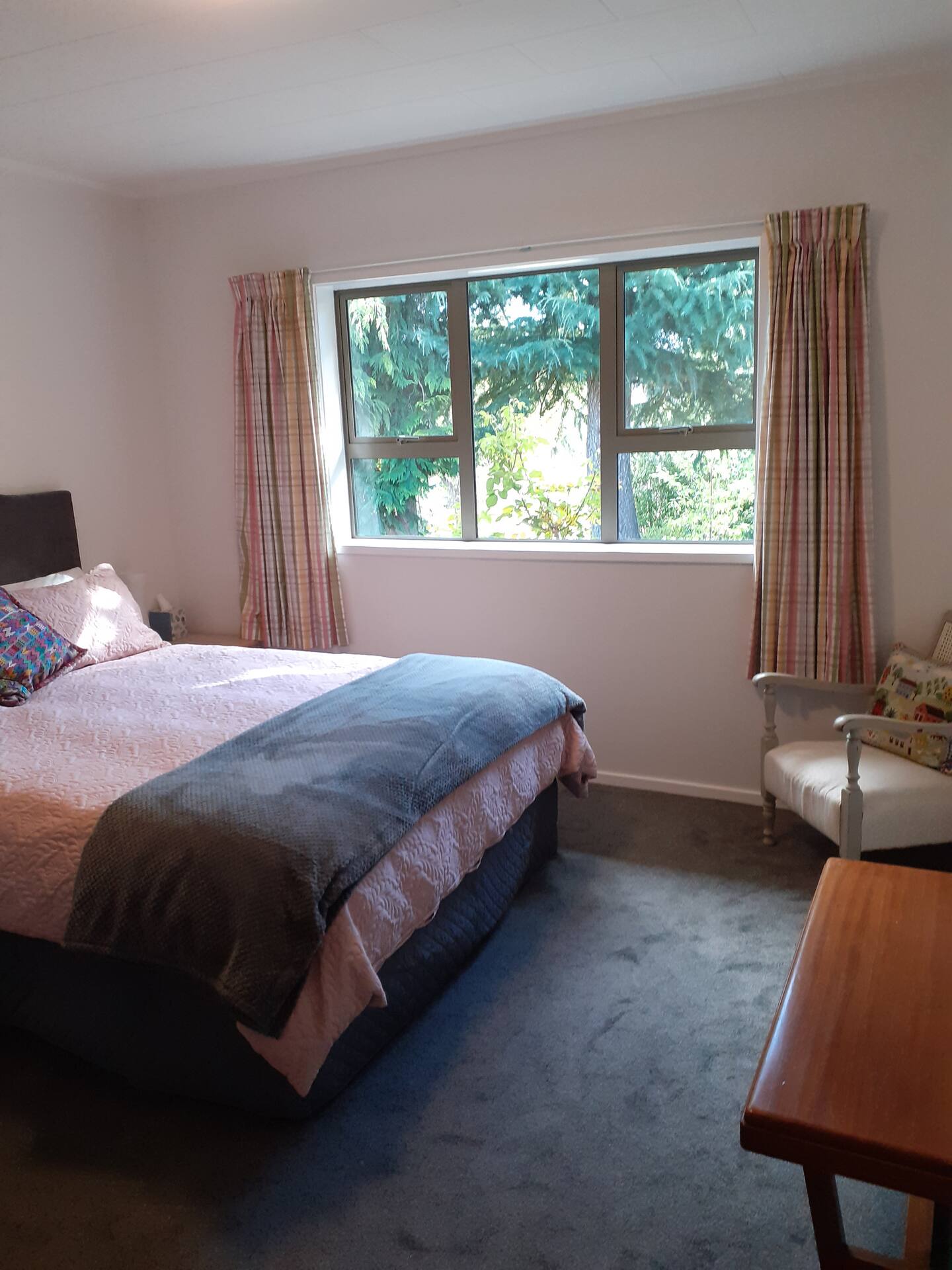 Busy Days, Tranquil Nights:   Bed And Breakfast 2
