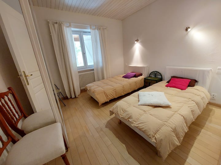 საძინებელი 2