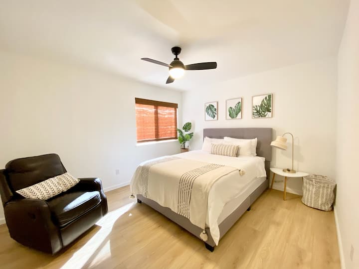 ผู้เข้าพัก BR พร้อมเตียงควีนไซส์