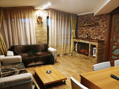 Boutique & artistic 3 bedroom  apartment.