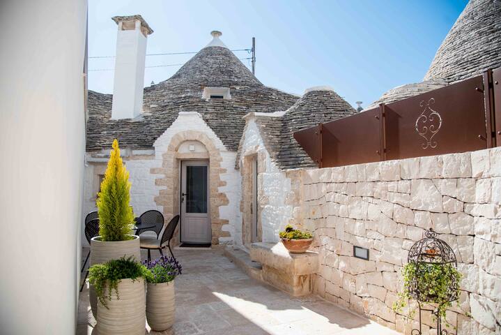 Chiancole Trulli Experience