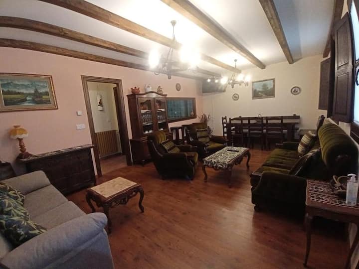 Acojedora Casa Rural En Cacabelos (Quilós) - Cacabelos