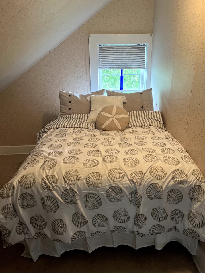 2nd Floor Double Bed.