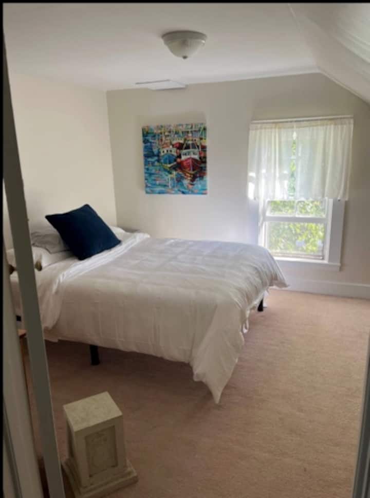 2nd Floor Queen Bed with Desk. TV with Blue Ray player. 