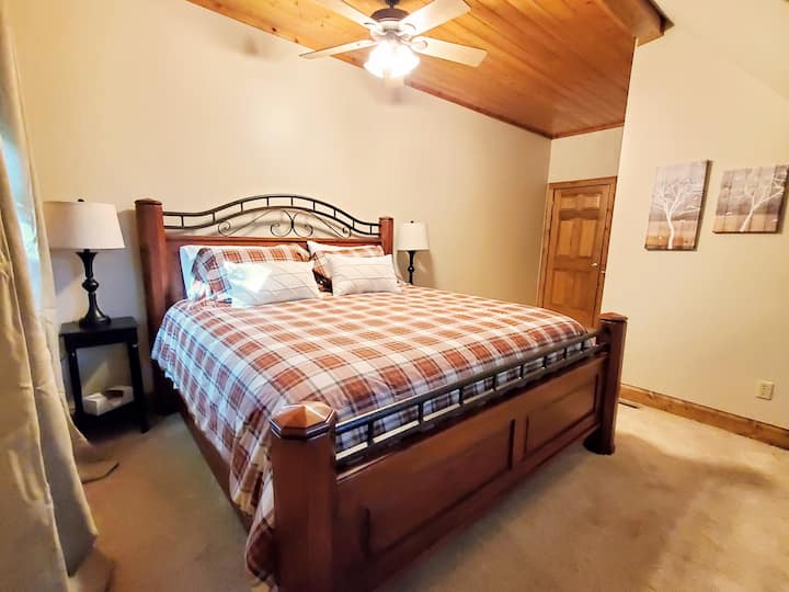 King's Domain - допълнително пространство за спокоен нощен сън в спалня №3