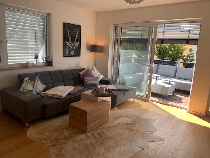 Kleines Luxus-penthouse In See- Bergnähe Mit Tg - Villach