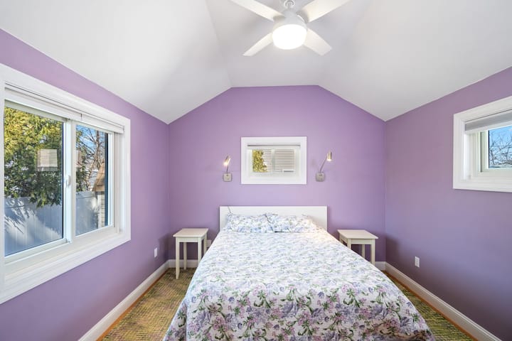 Голем брачен кревет (спална соба  бр. 1)