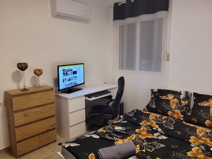 غرفة النوم 2