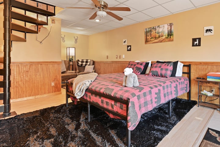 Pumzika na upumzike katika chumba hiki cha kulala chenye starehe na cha kuvutia