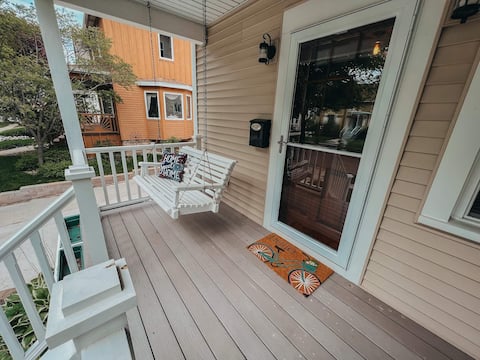 Winter Getaway-Private Home for 6ppl w/ Hot Tub