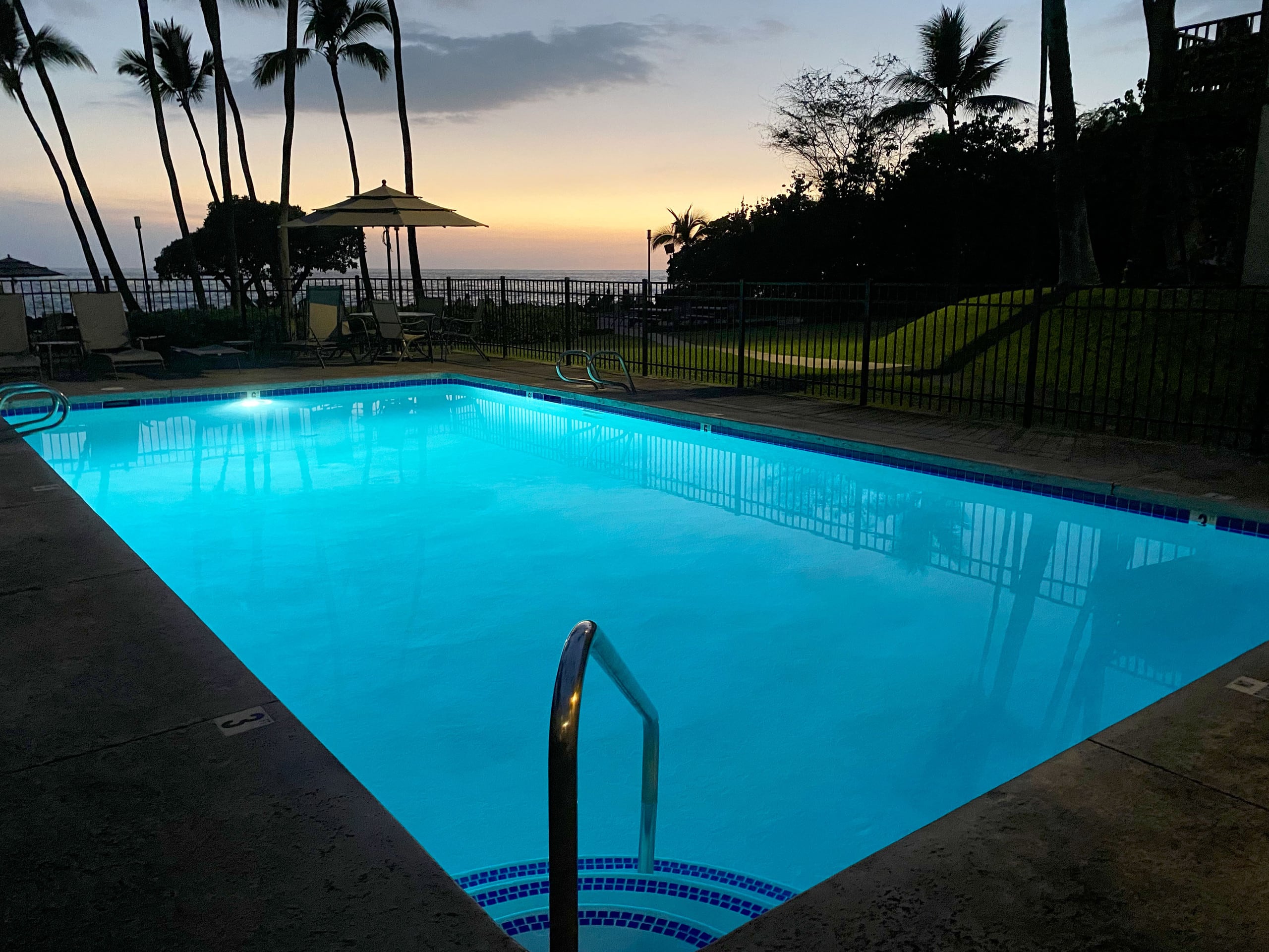 Condo in Kailua-Kona · ★4.98 · 1 bedroom · 1 bed · 1 bath - Image 17