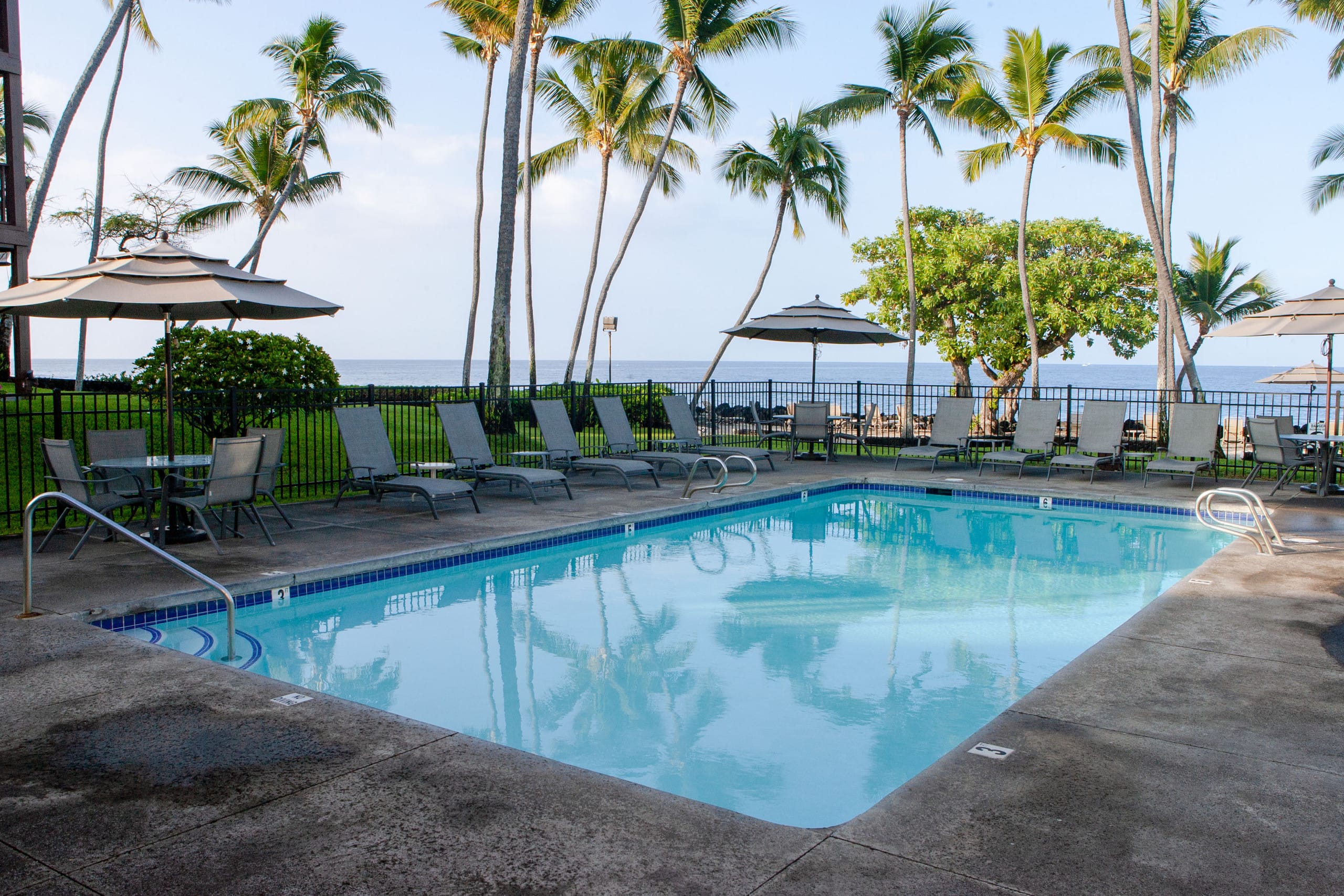 Condo in Kailua-Kona · ★4.98 · 1 bedroom · 1 bed · 1 bath - Image 15