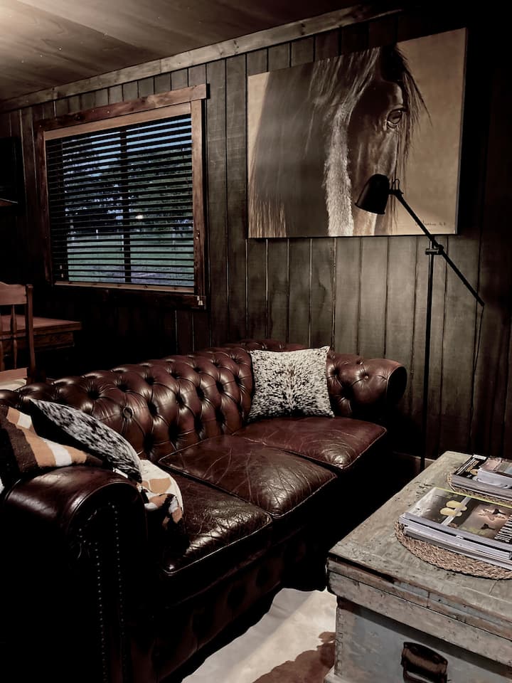 Escape To Cowboy Cabin In The Noosa Hinterland - Pomona