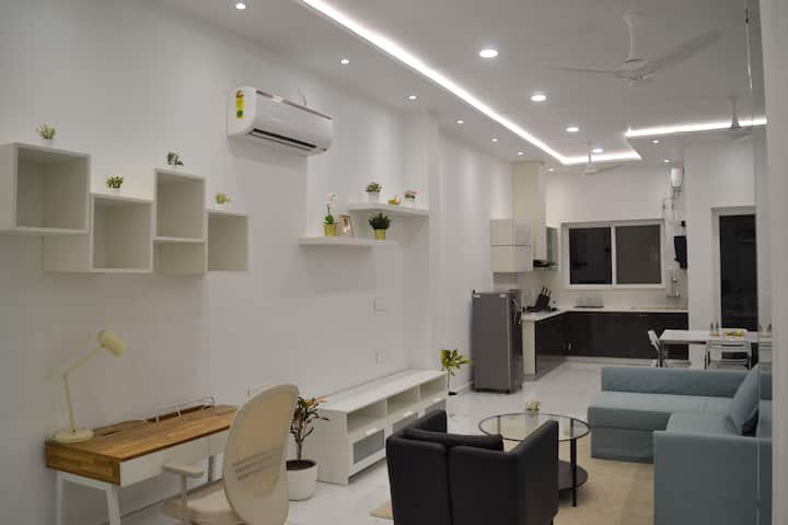 Luxurious Studio In Dayalbagh Agra - Agra