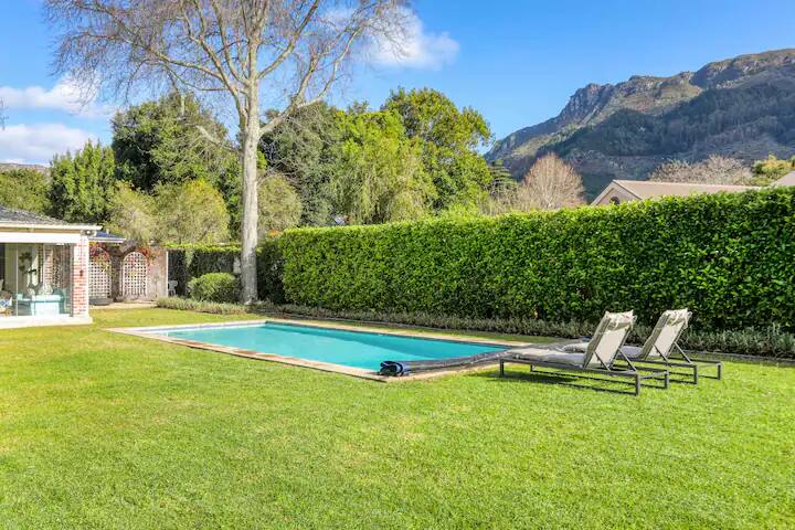 Constantia mountain views gallery image 2