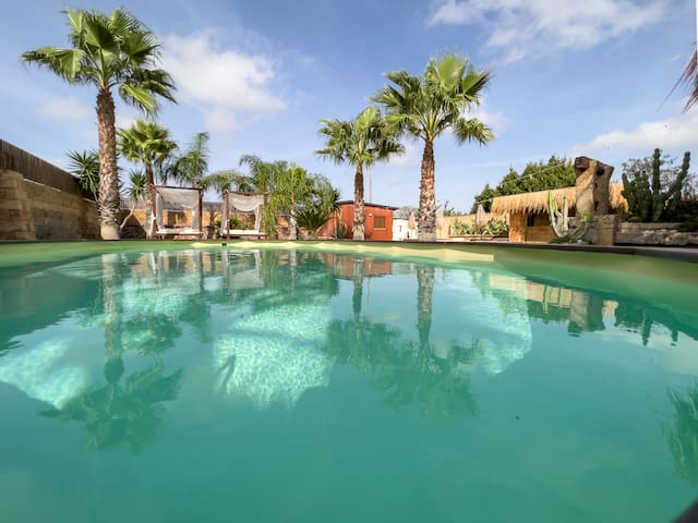 Villa con piscina a 5 Km da Gallipoli.