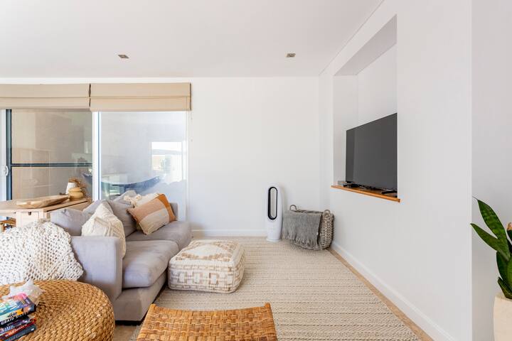 .B By The Sea 1 Bedroom Coastal Studio - Kingsley