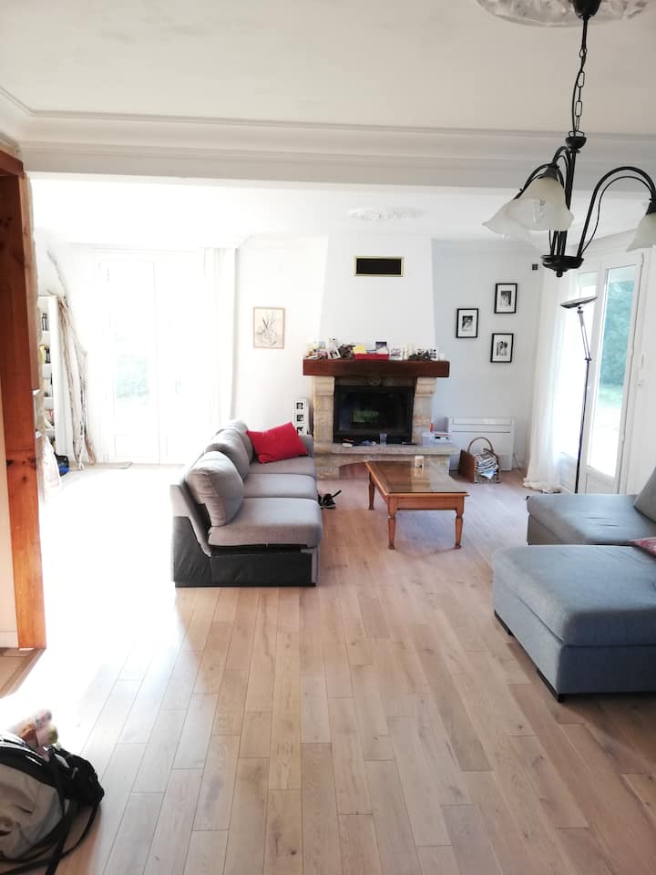 Belle Villa En Impasse Avec Piscine - Bayonne