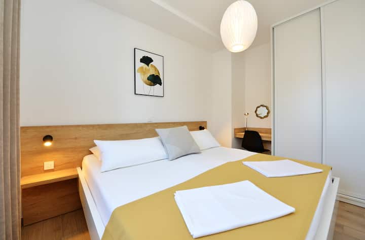 Ორადგილიანი ოთახი 180 × 200