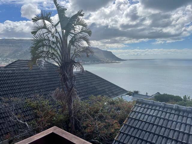 Between Mountain and Sea