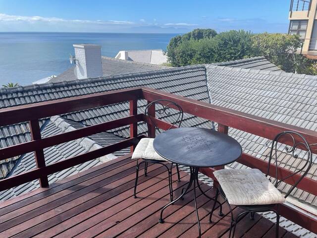 Between Mountain and Sea gallery image 4