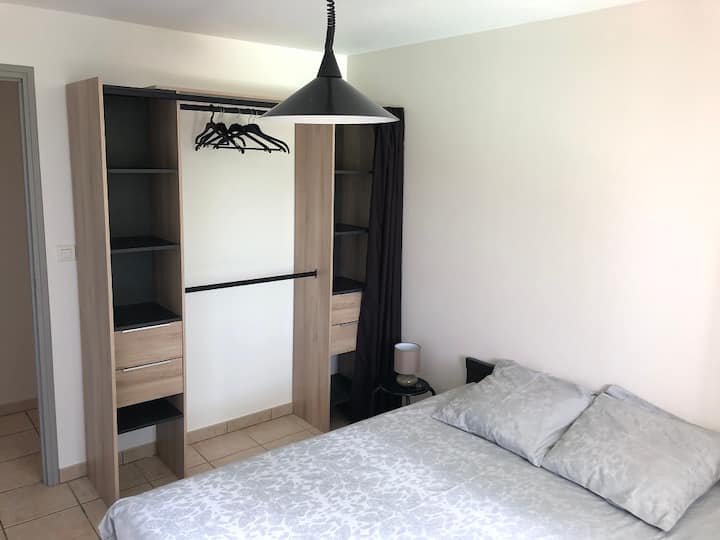 ห้องนอนใหญ่