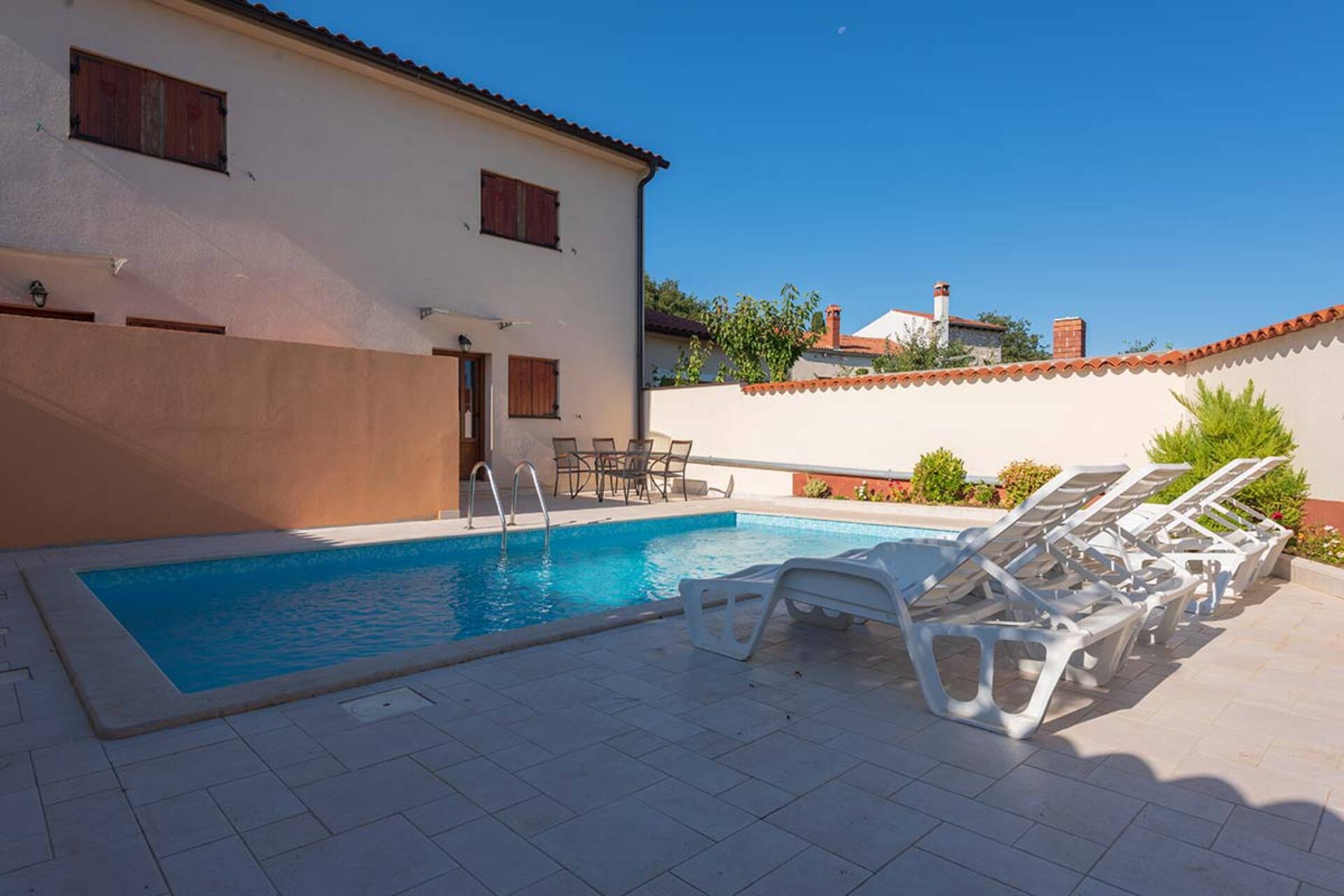 House MELLY with Swimming Pool — foto 3