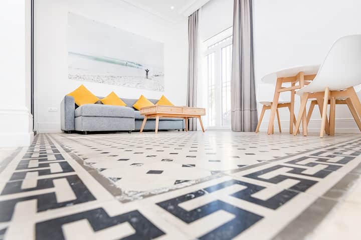 A Block Away From The Sand/ocean Views - Málaga