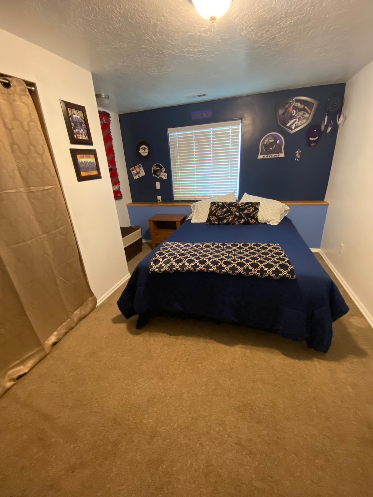 Საძინებელი 2 - საწოლი 152 × 203 სმ 