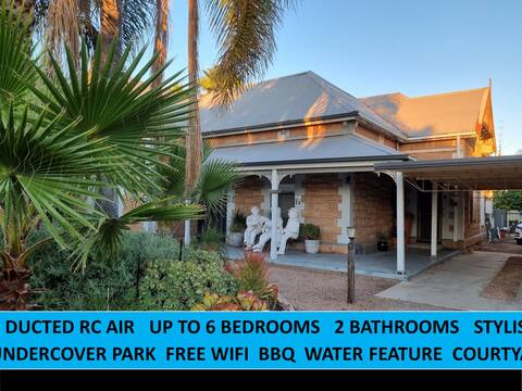 The Atrium - Classic Villa with up to 6 Bedrooms