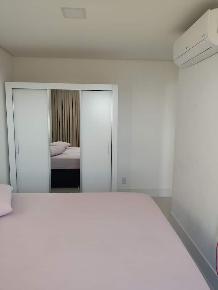 Chumba maradufu chenye kiyoyozi