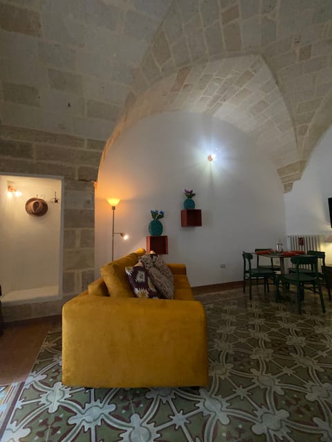 Top Airbnb: Dimora Flò - Authentic style in the heart of Brindisi a Brindisi