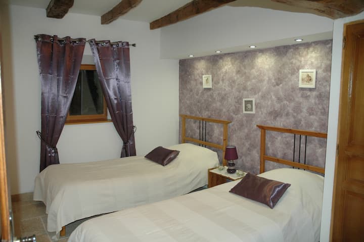 საძინებელი 3