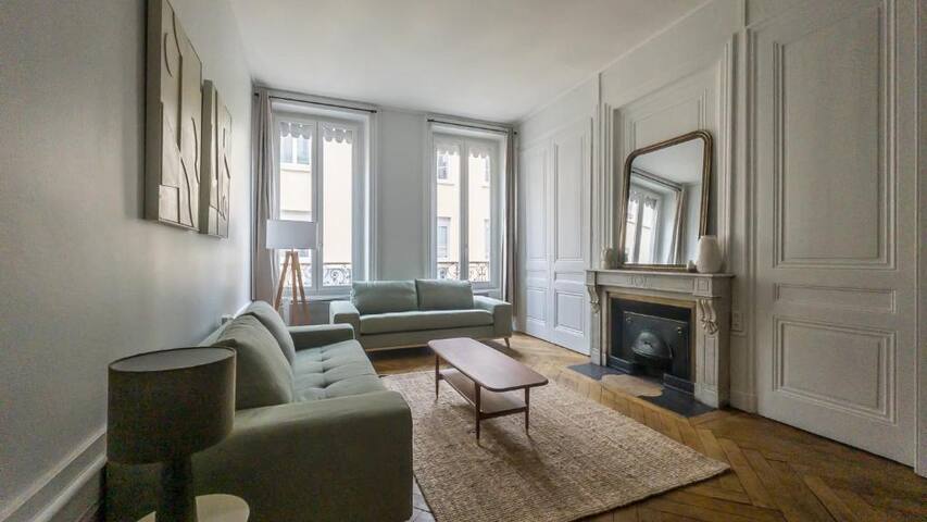 Nocnoc immeuble L’Ainay, 7 ch, 32 p, 3 apparts gallery image 3