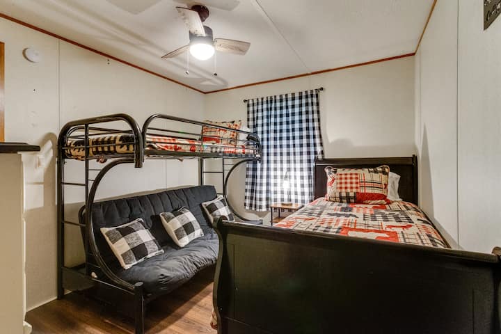 Dhoma e tretë e gjumit me tuba