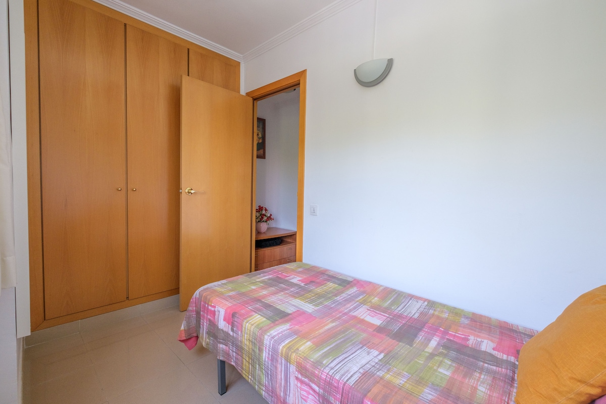 Small room at Miraparc Salou in Tarragona