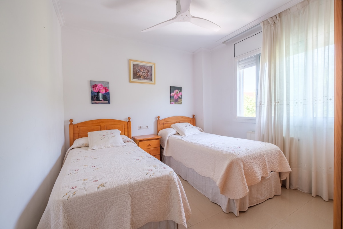Main room at Miraparc Salou in Tarragona
