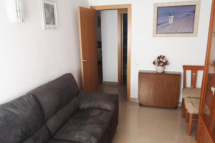 Apartamento En Complejo Residencial, Con Piscina. - Tarragona