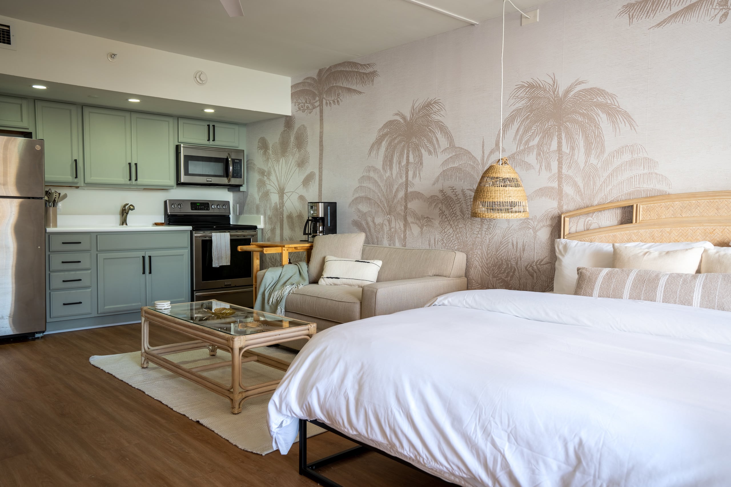 Condo in Lahaina · ★4.91 · Studio · 1 bed · 1 shared bath - Image 5
