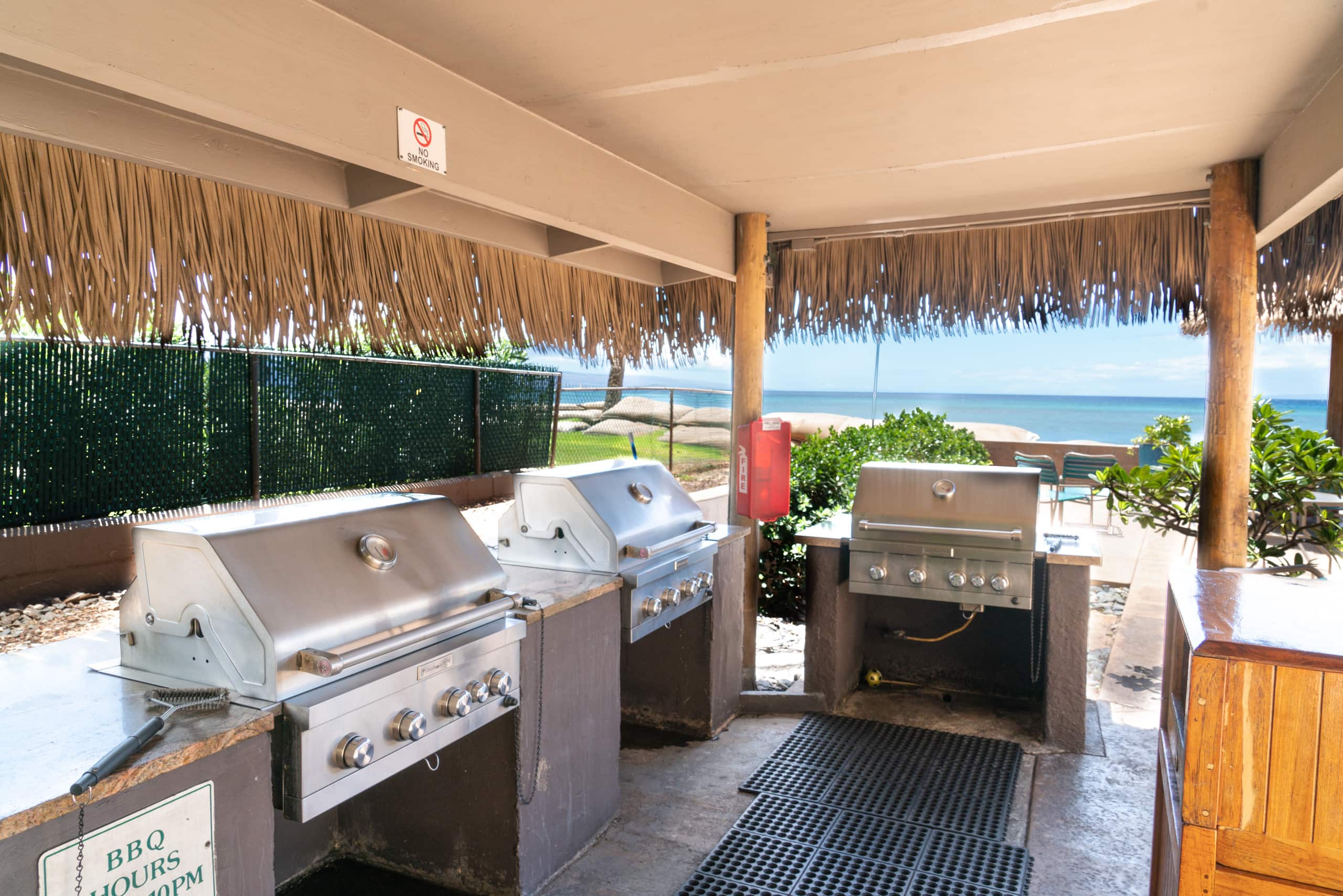 Condo in Lahaina · ★4.91 · Studio · 1 bed · 1 shared bath - Image 11