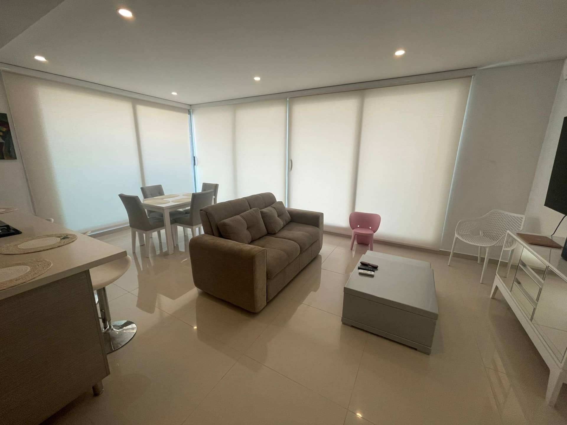 A beautiful new apartment in Altos del Prado