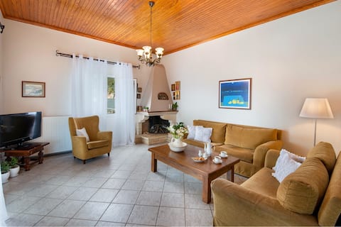 Successful Airbnb property: Gaios Harbor Overview in Δήμος Παξών