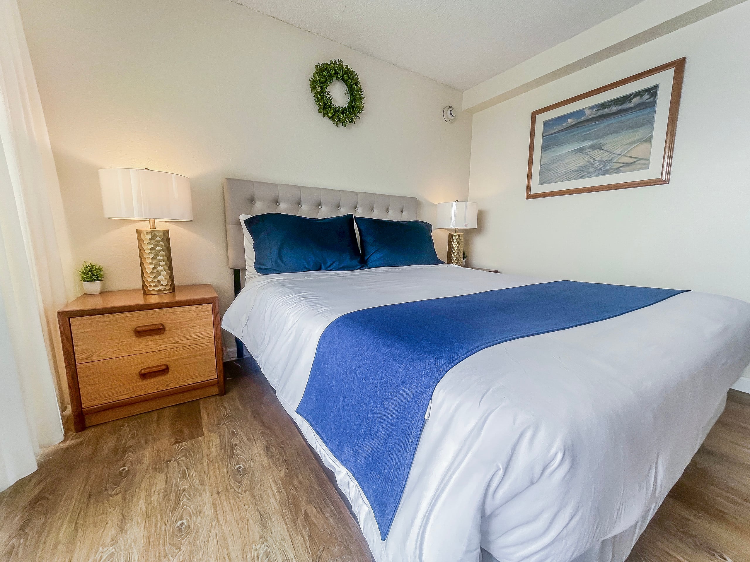 Condo in Honolulu · ★4.74 · 1 bedroom · 3 beds · 1 private bath - Image 22
